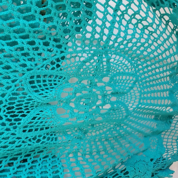 Pyramid Collection Crochet All Day High Low Tunic with Bell Sleeves - Picture 12 of 16